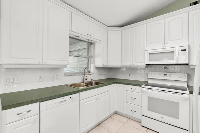 $410,000 | 6760 Southeast Lillian Court, Stuart, FL 34997