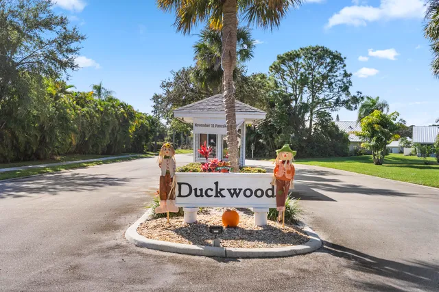 $410,000 | 6760 Southeast Lillian Court, Stuart, FL 34997