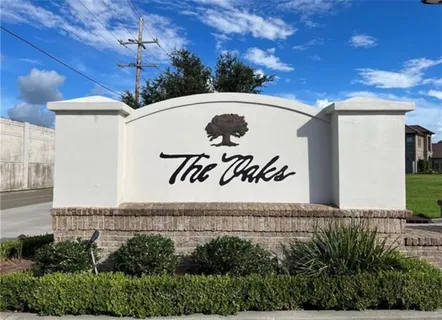 $599,000 | 126 Oak Tree Drive, New Orleans, LA 70124