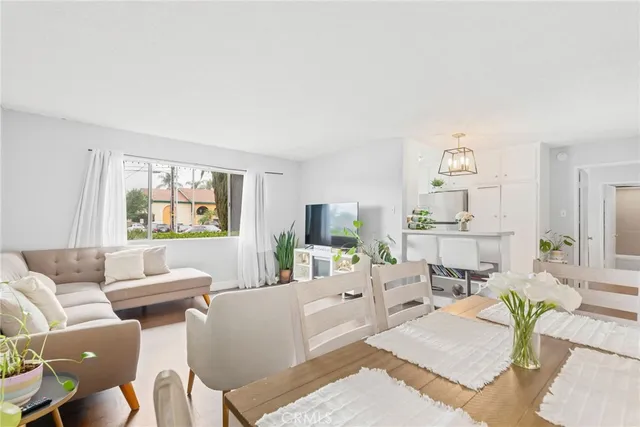 $390,000 | 400 North Acacia Avenue, Unit B12, Fullerton, CA 92831