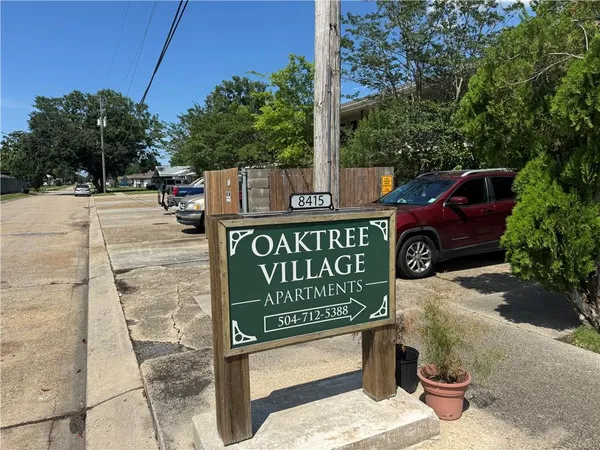 $875 | 8415 Airline Drive, Unit B4, Metairie, LA 70003
