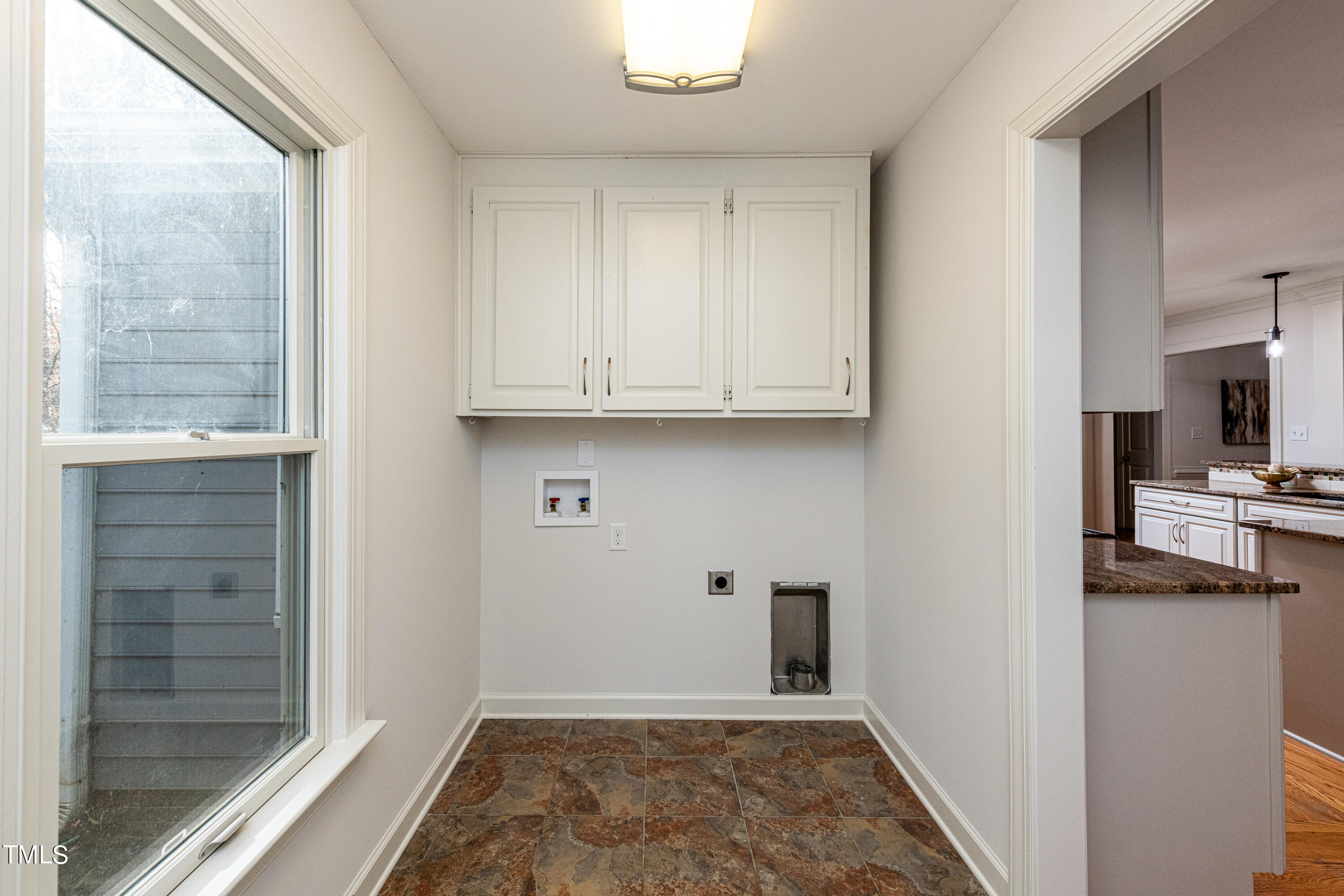 1416 Acres Way Raleigh, NC 27614 - Photo 36 of 48 036_Laundry