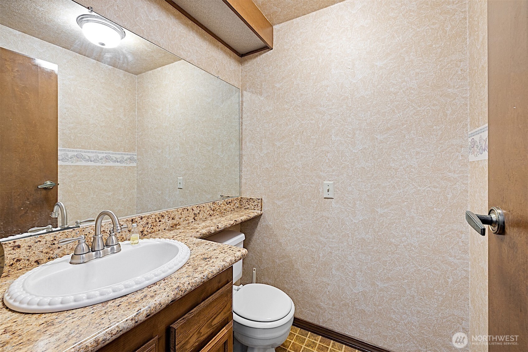 4724 Southwest 317th Lane, Unit B Federal Way, WA 98023 - Photo 19 of 40