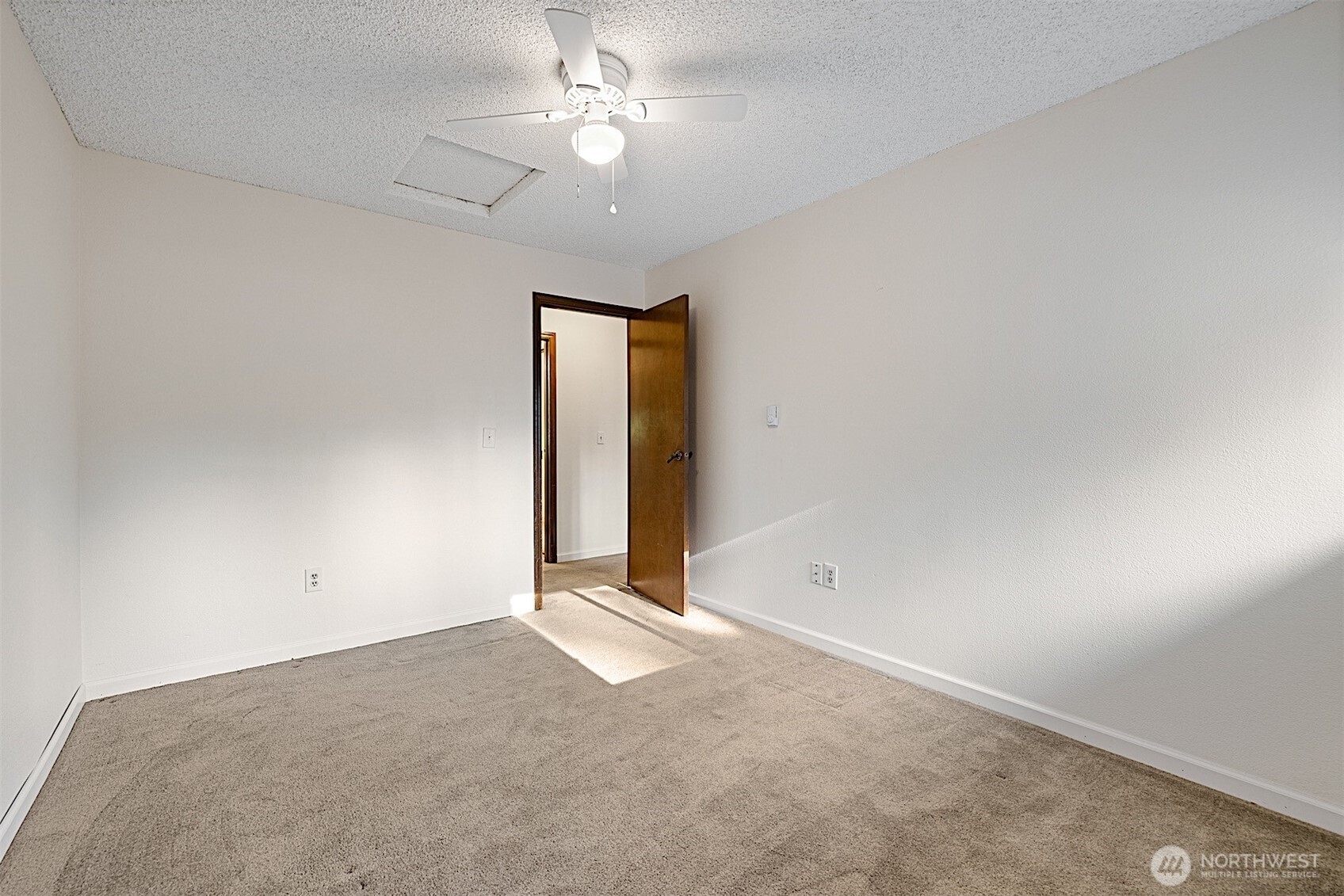 4724 Southwest 317th Lane, Unit B Federal Way, WA 98023 - Photo 31 of 40