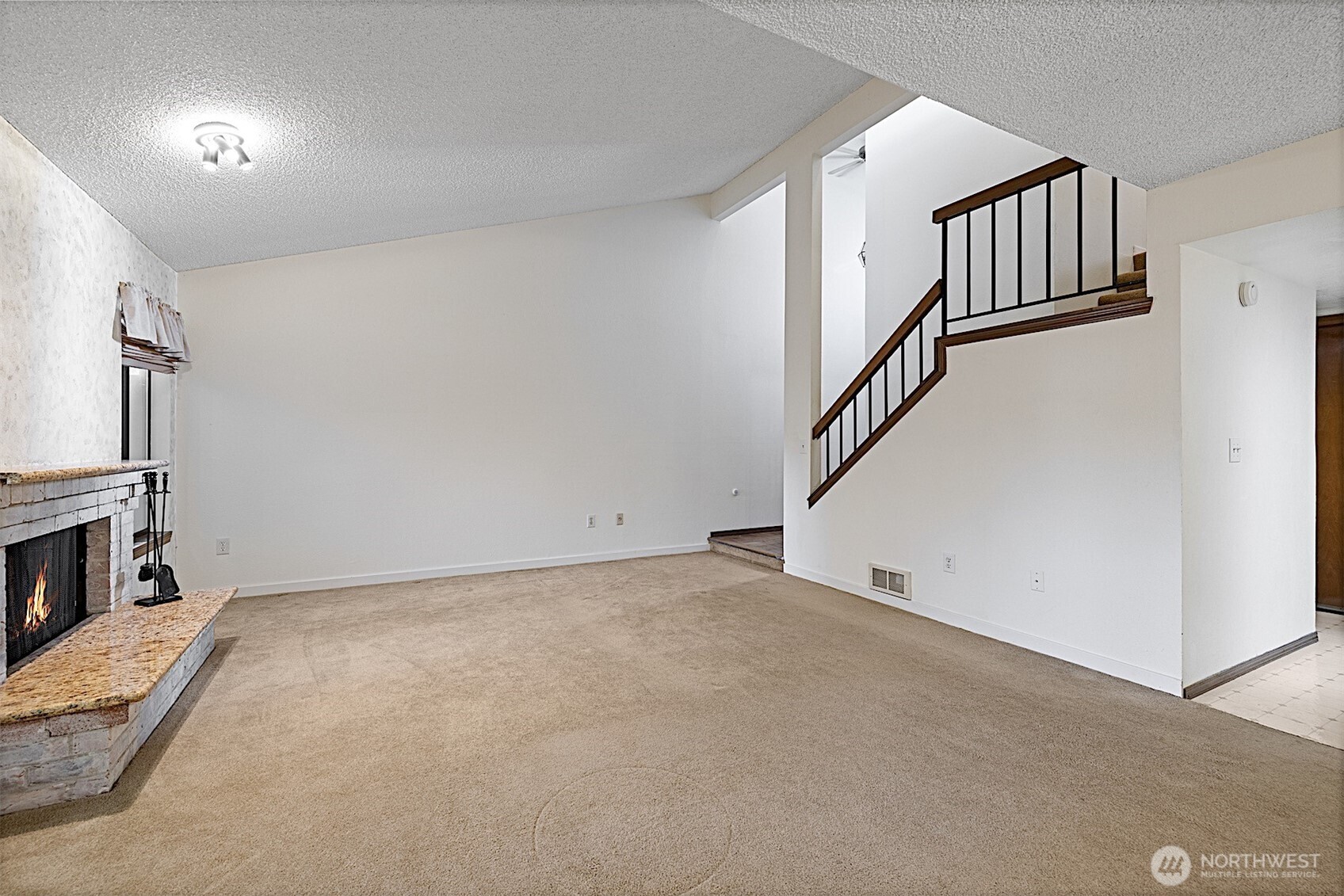 4724 Southwest 317th Lane, Unit B Federal Way, WA 98023 - Photo 7 of 40