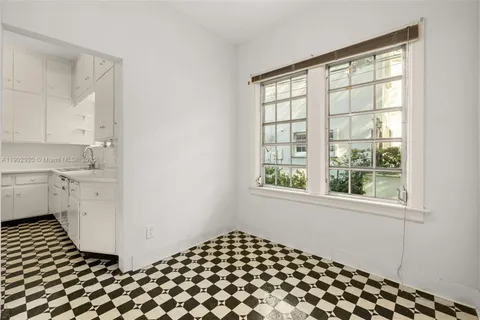 $2,700,000 | 907 Alhambra Circle, Coral Gables, FL 33134