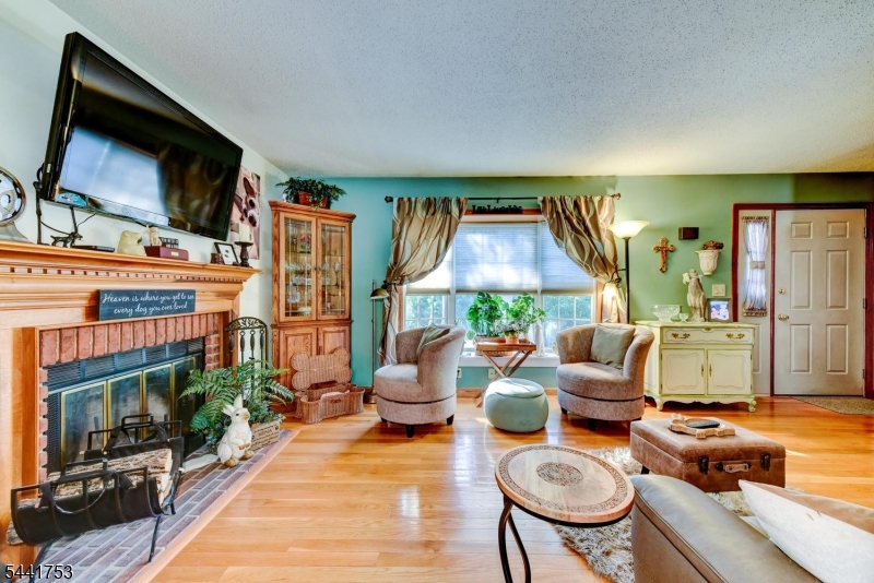 24 Shore Road Andover, NJ 07821 - Photo 5 of 42