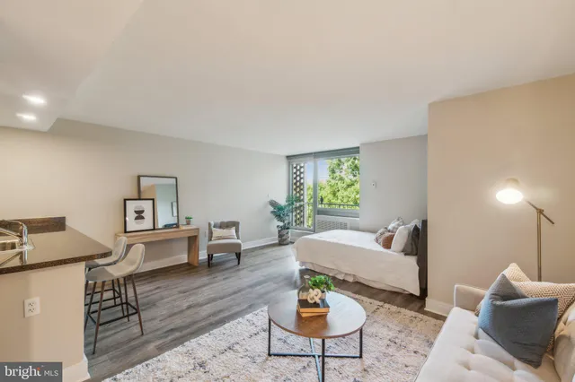 $274,000 | 800 4th Street Southwest, Unit S525, Washington, DC 20024