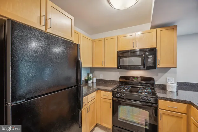 $274,000 | 800 4th Street Southwest, Unit S525, Washington, DC 20024