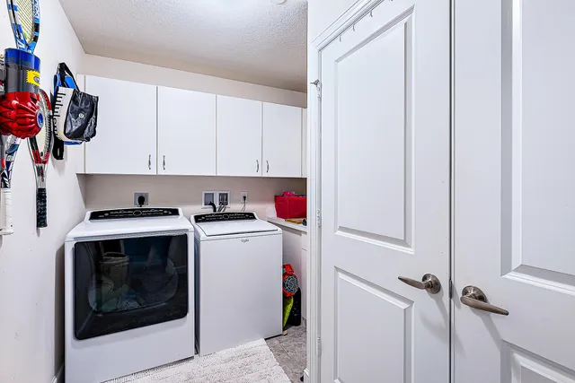 $1,100,000 | 1015 Bay Colony Drive South, Unit SLIP 17, Juno Beach, FL 33408