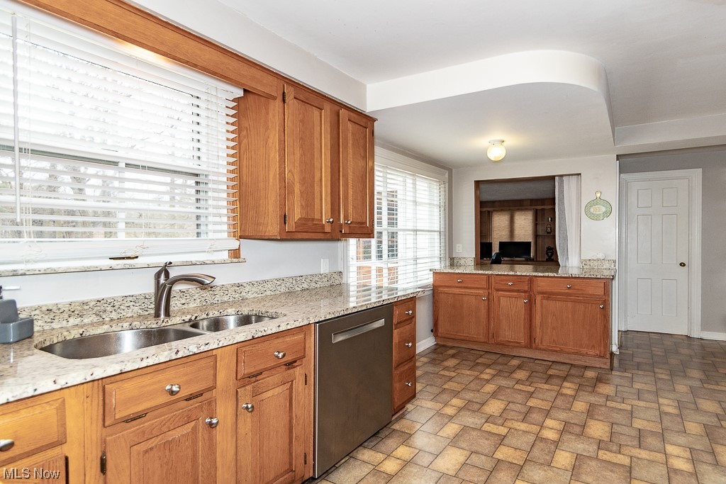 3240 Rumson Road Cleveland, OH 44118 - Photo 7 of 20