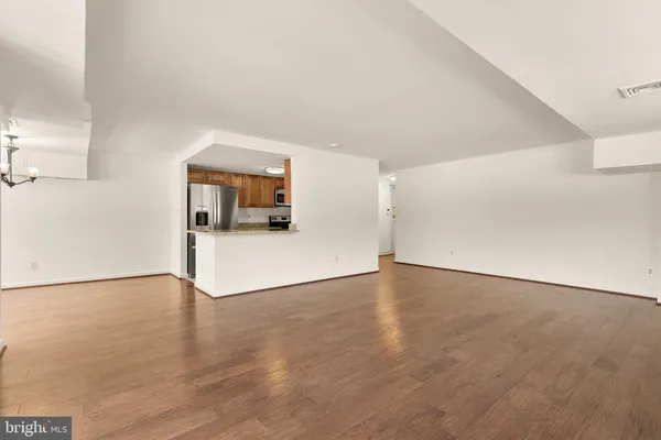 $380,000 | 5100 Dorset Avenue, Unit 100, Chevy Chase, MD 20815