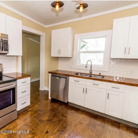 $1,900 | 1205 Grace Street, Wilmington, NC 28401