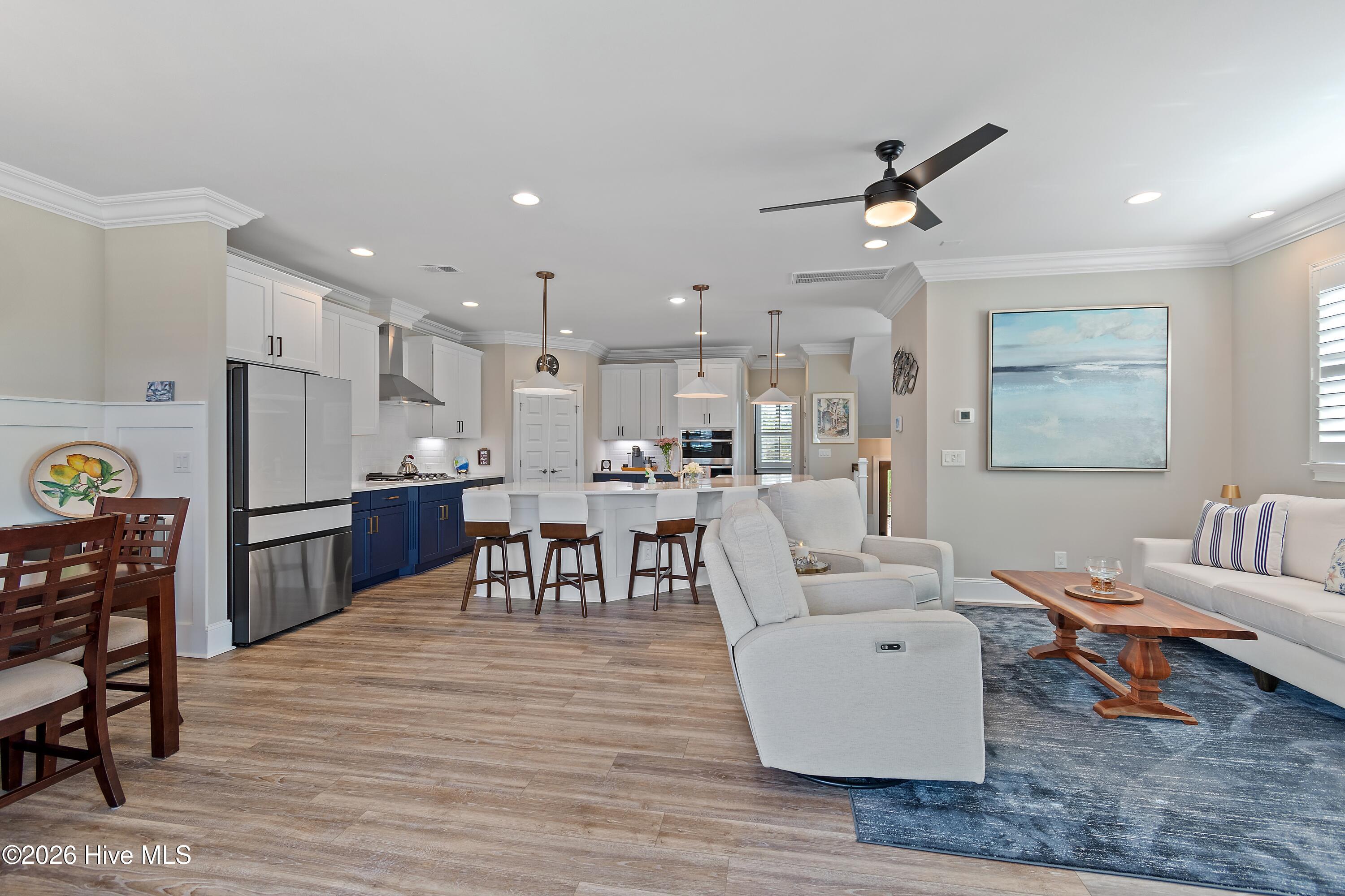 620 Eastwood Park Road, Unit 6D Sunset Beach, NC 28468 - Photo 15 of 82 Living room