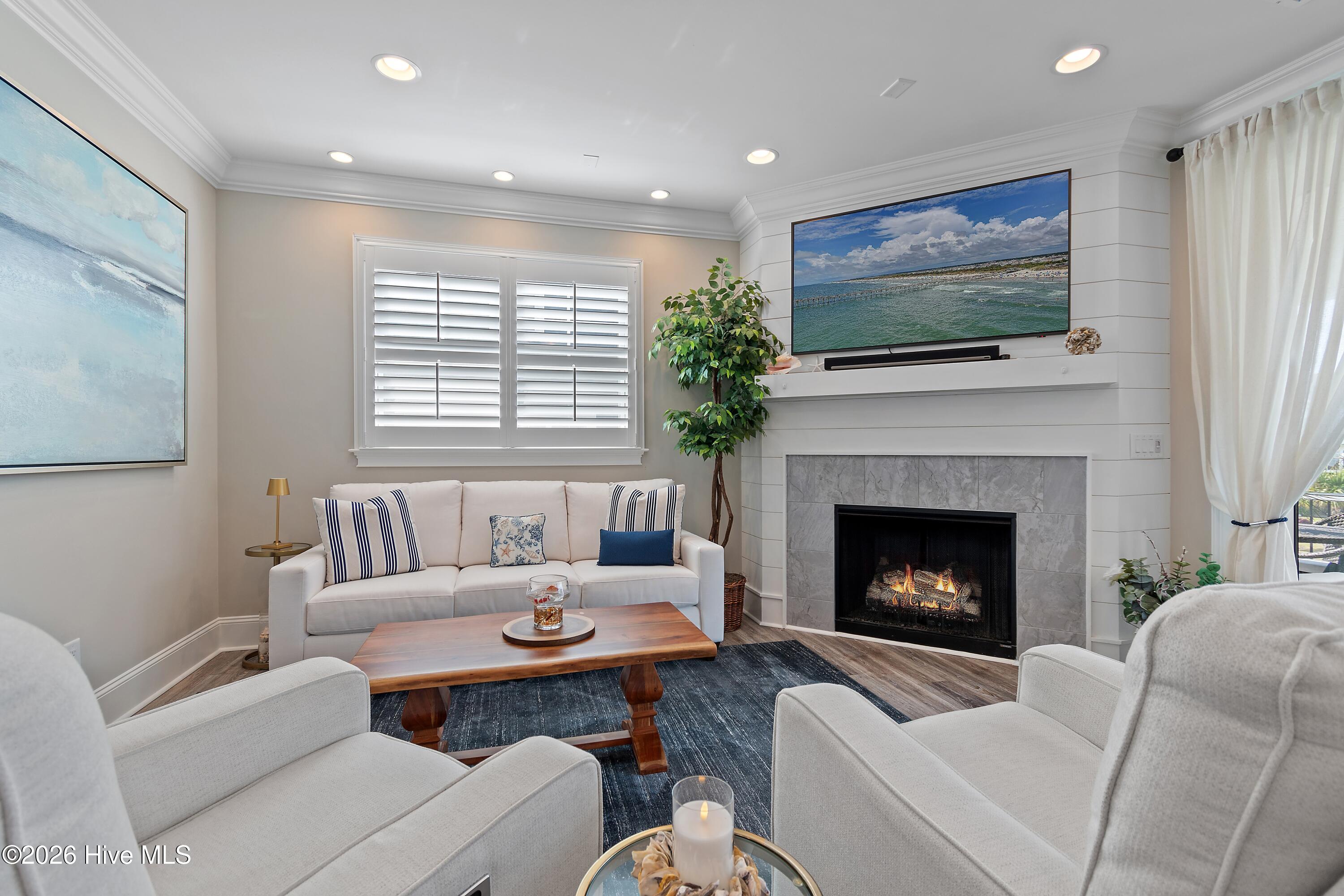 620 Eastwood Park Road, Unit 6D Sunset Beach, NC 28468 - Photo 16 of 82 Living room