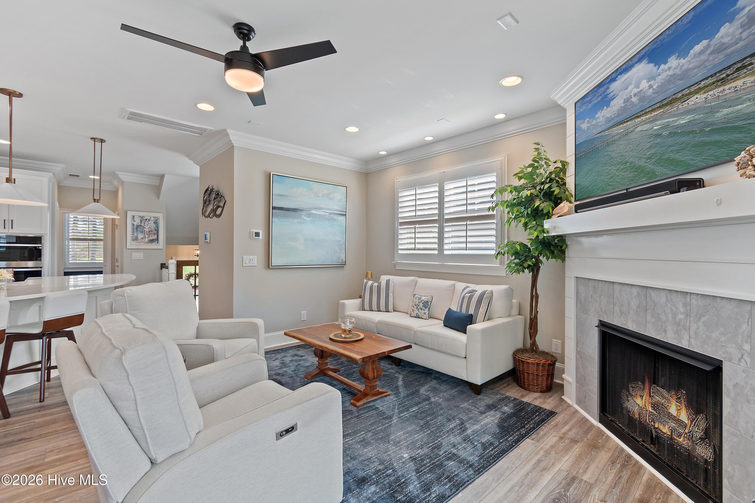 620 Eastwood Park Road, Unit 6D Sunset Beach, NC 28468 - Photo 19 of 82 Living room
