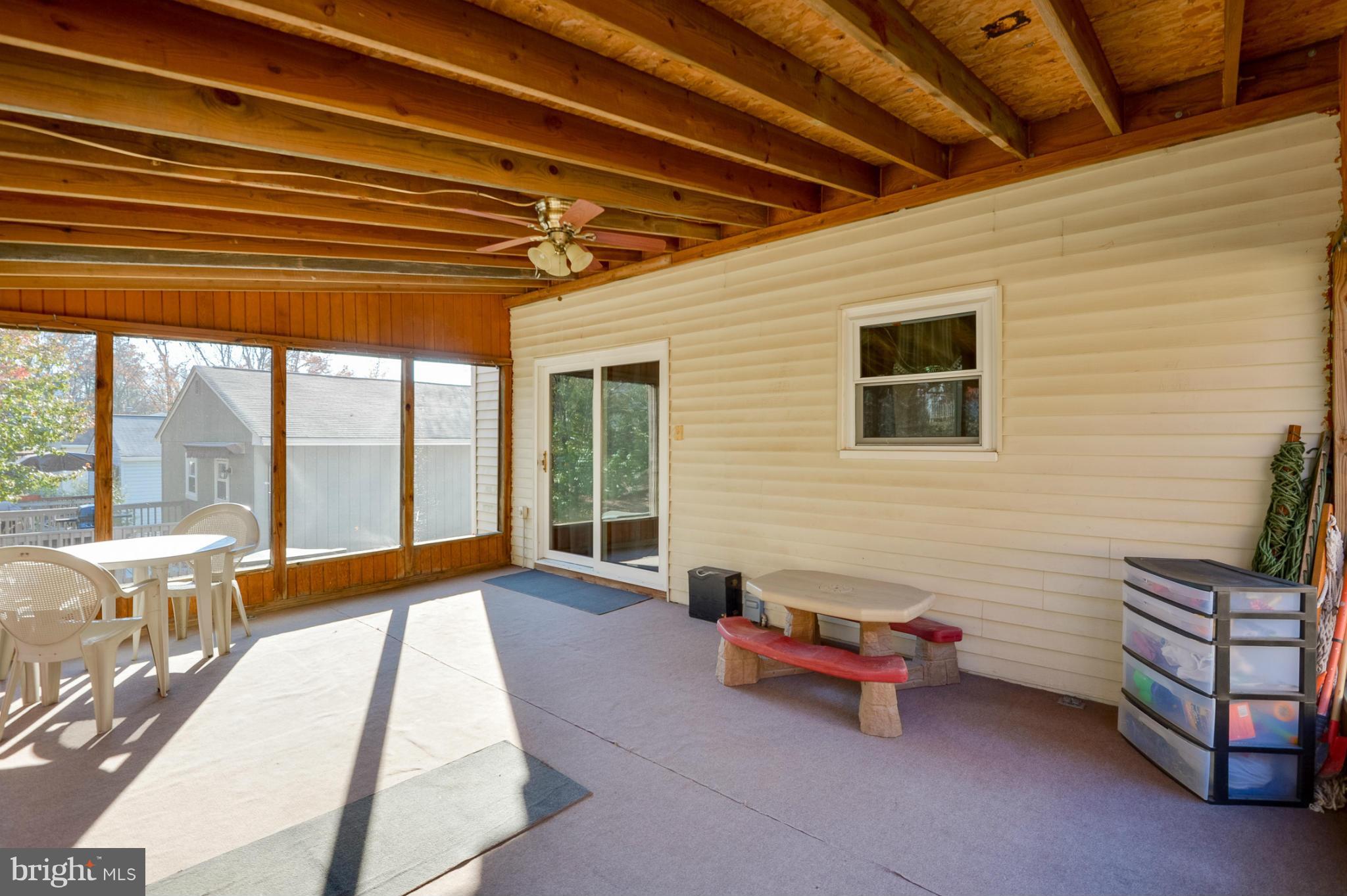 1927 Grant Road Halethorpe, MD 21227 - Photo 24 of 29 a view of a patio with a table and chairs