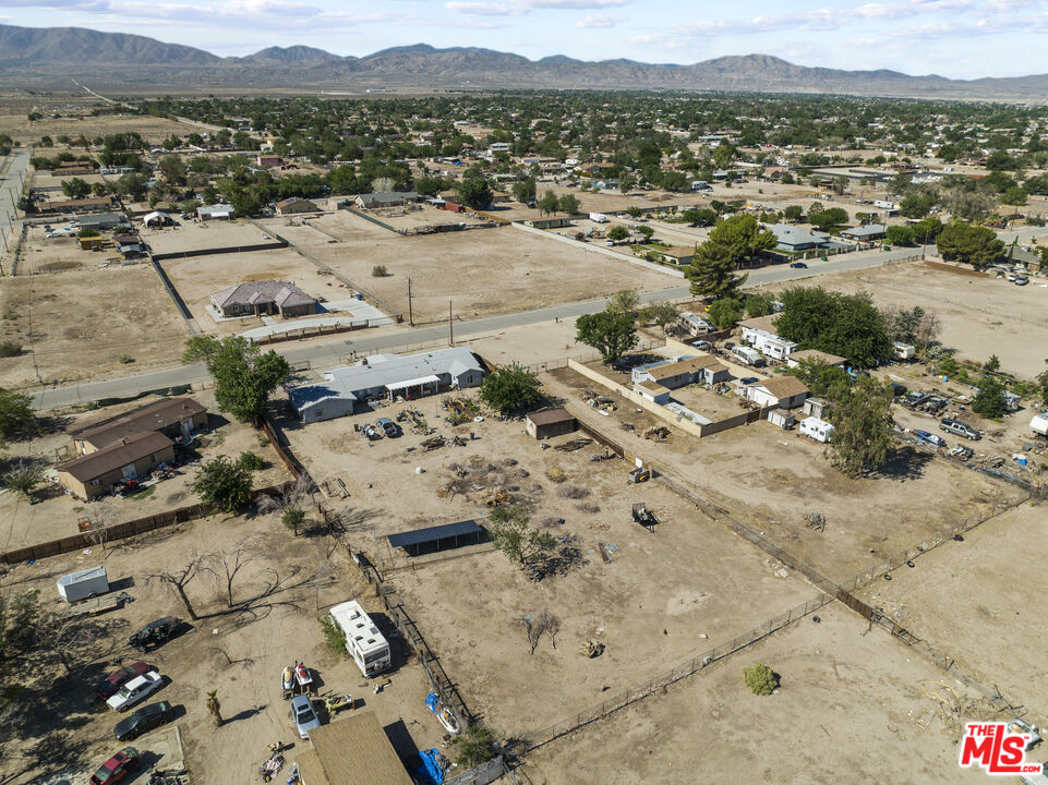 10647 East Ave R 10 Littlerock, CA 93543 - Photo 4 of 34