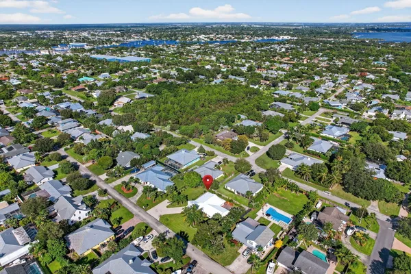 $775,000 | 5273 Southeast Tall Pines Way, Stuart, FL 34997