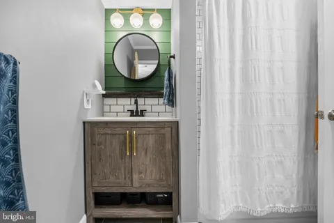 $330,000 | 44 Dorset Court, Marlton, NJ 08053