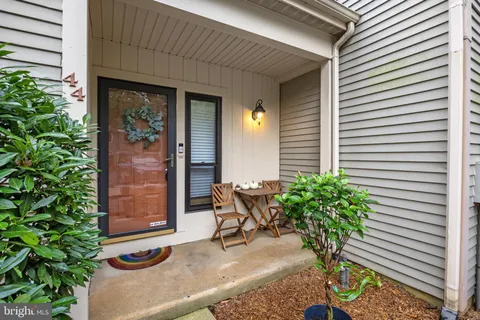 $330,000 | 44 Dorset Court, Marlton, NJ 08053