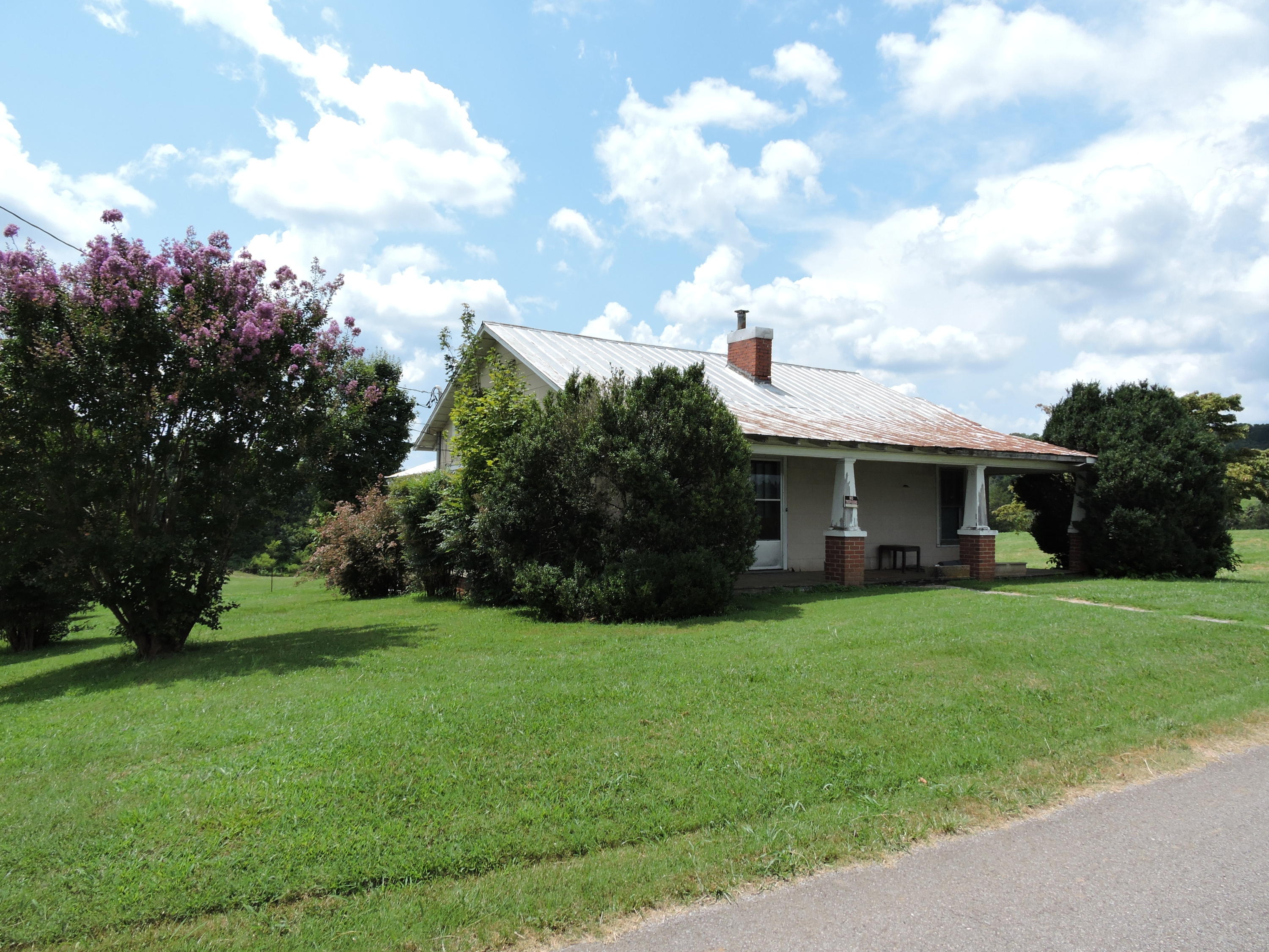7929 Barker Road Corryton, TN 37721 - Photo 2 of 20 003