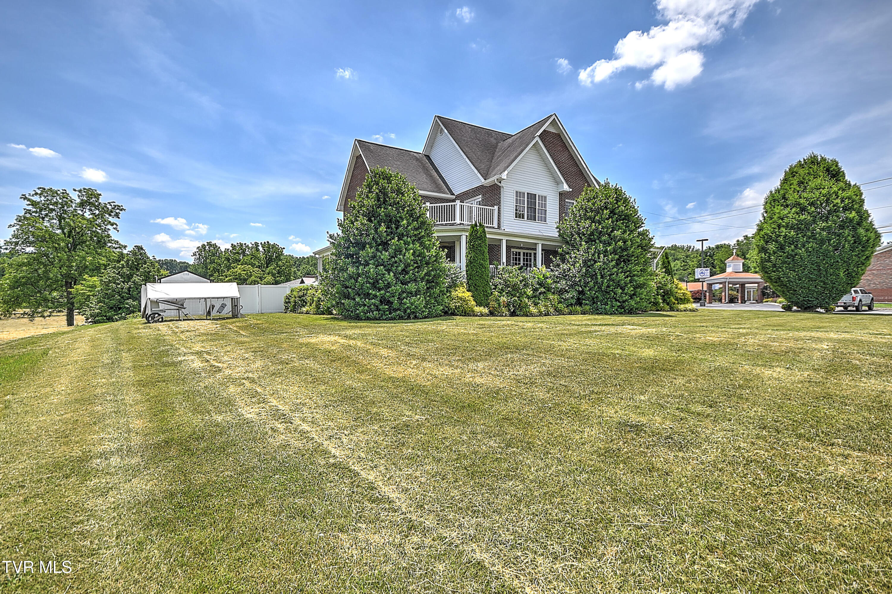 146 Hopson Road Johnson City, TN 37601 - Photo 2 of 82 146 Hopson Rd SE-4