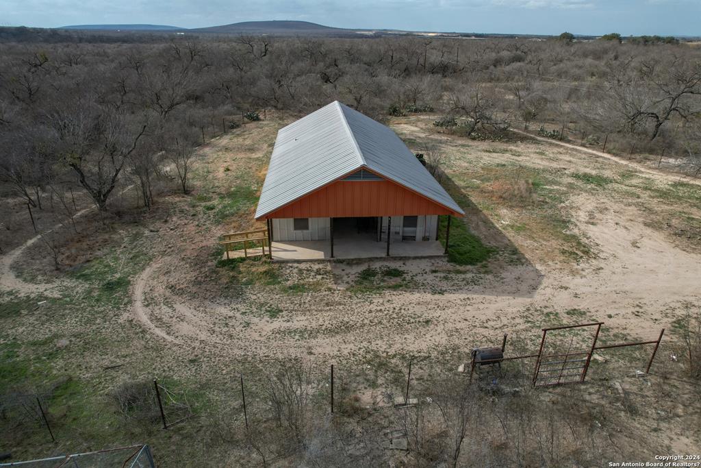 6425 Hwy 90 Uvalde Tx  