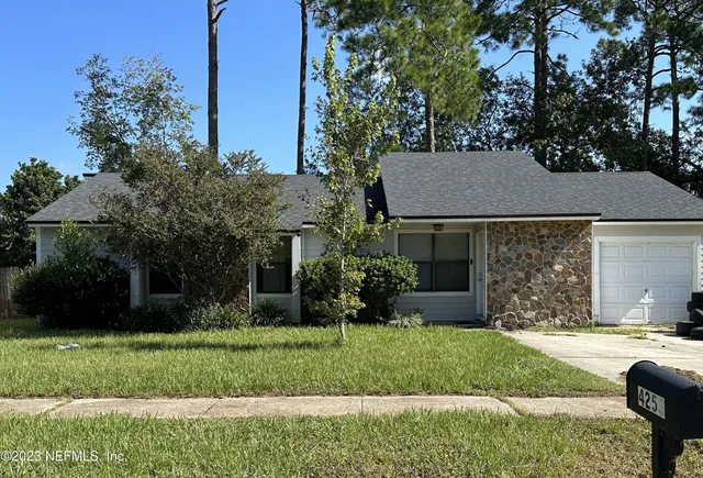 $1,895 | 4253 Huntington Forest Boulevard, Jacksonville, FL 32257