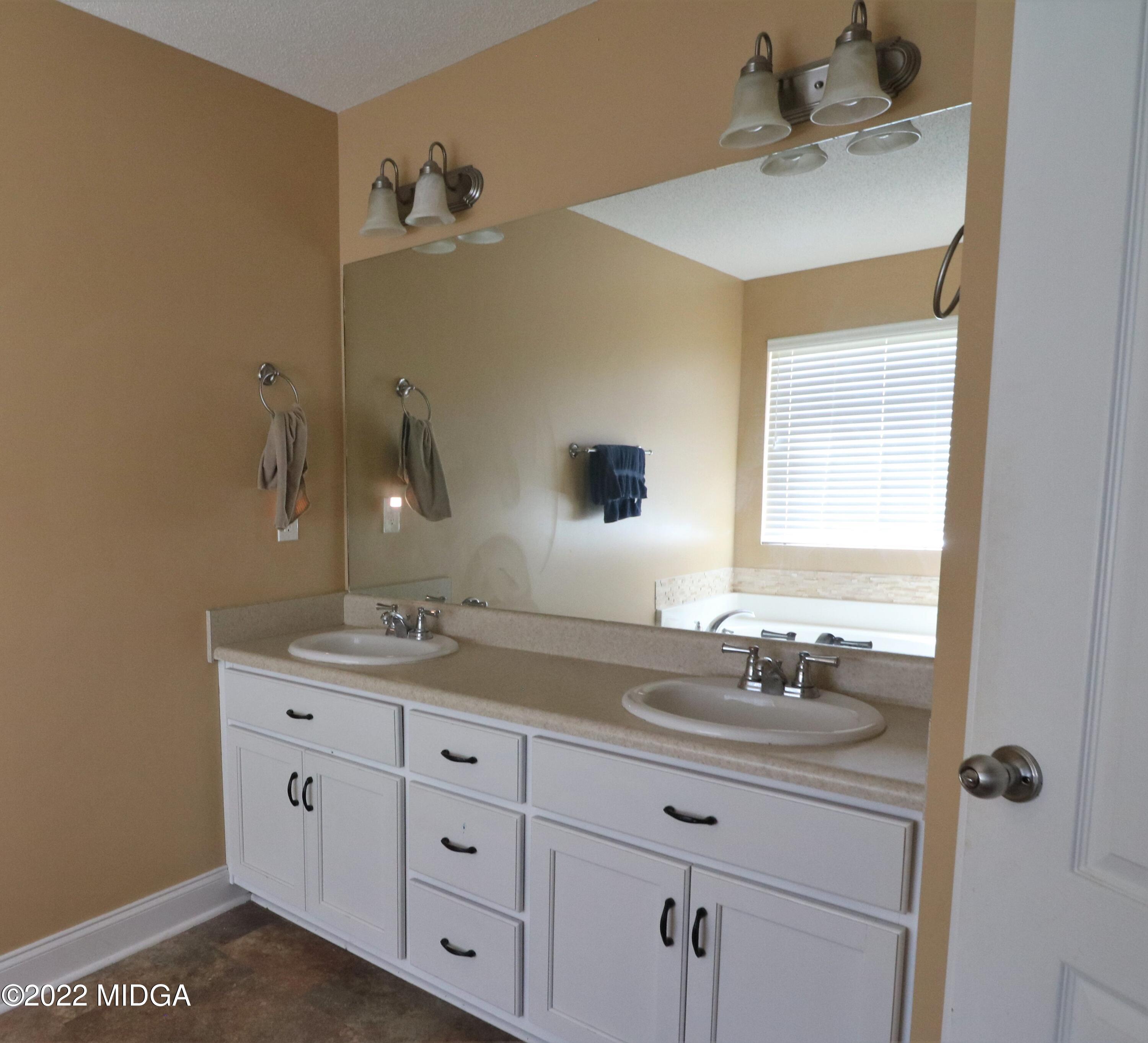 Master Bath a