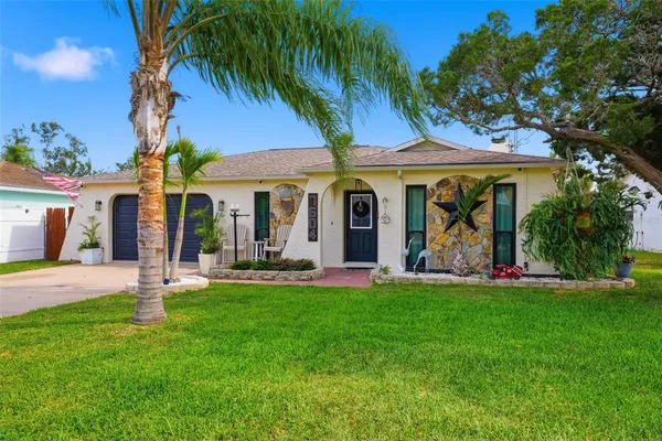 $299,900 | 7604 Mako Drive, Hudson, FL 34667