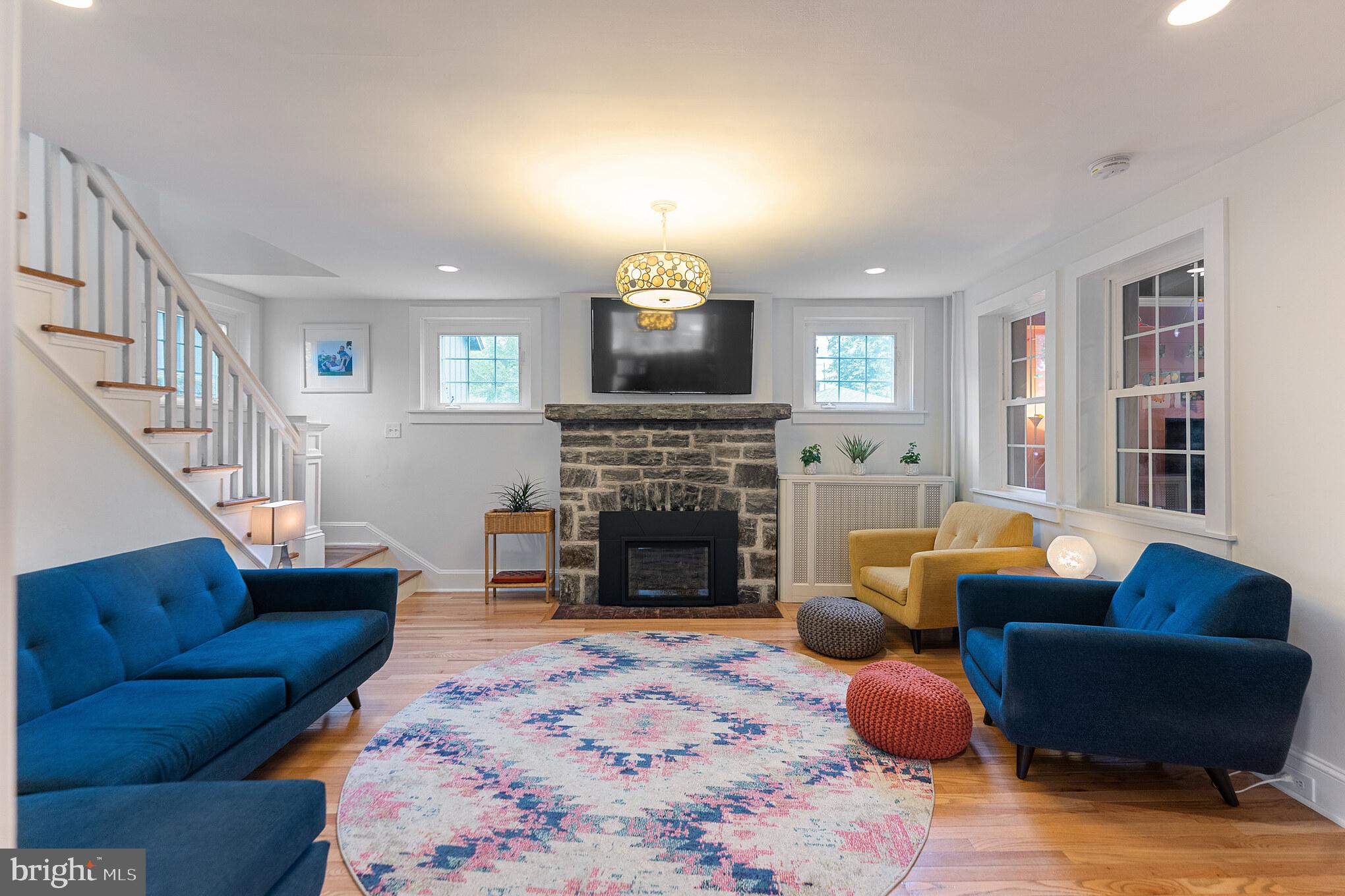 744 Rydal Road Jenkintown, PA 19046 - Photo 4 of 28 Living Room
