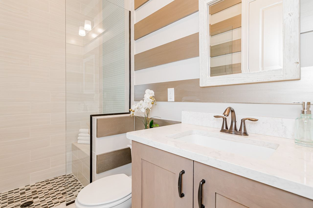 4717 Lockley Road Apex, NC 27539 - Photo 21 of 28 Guest Bathroom 1 on Main Floor