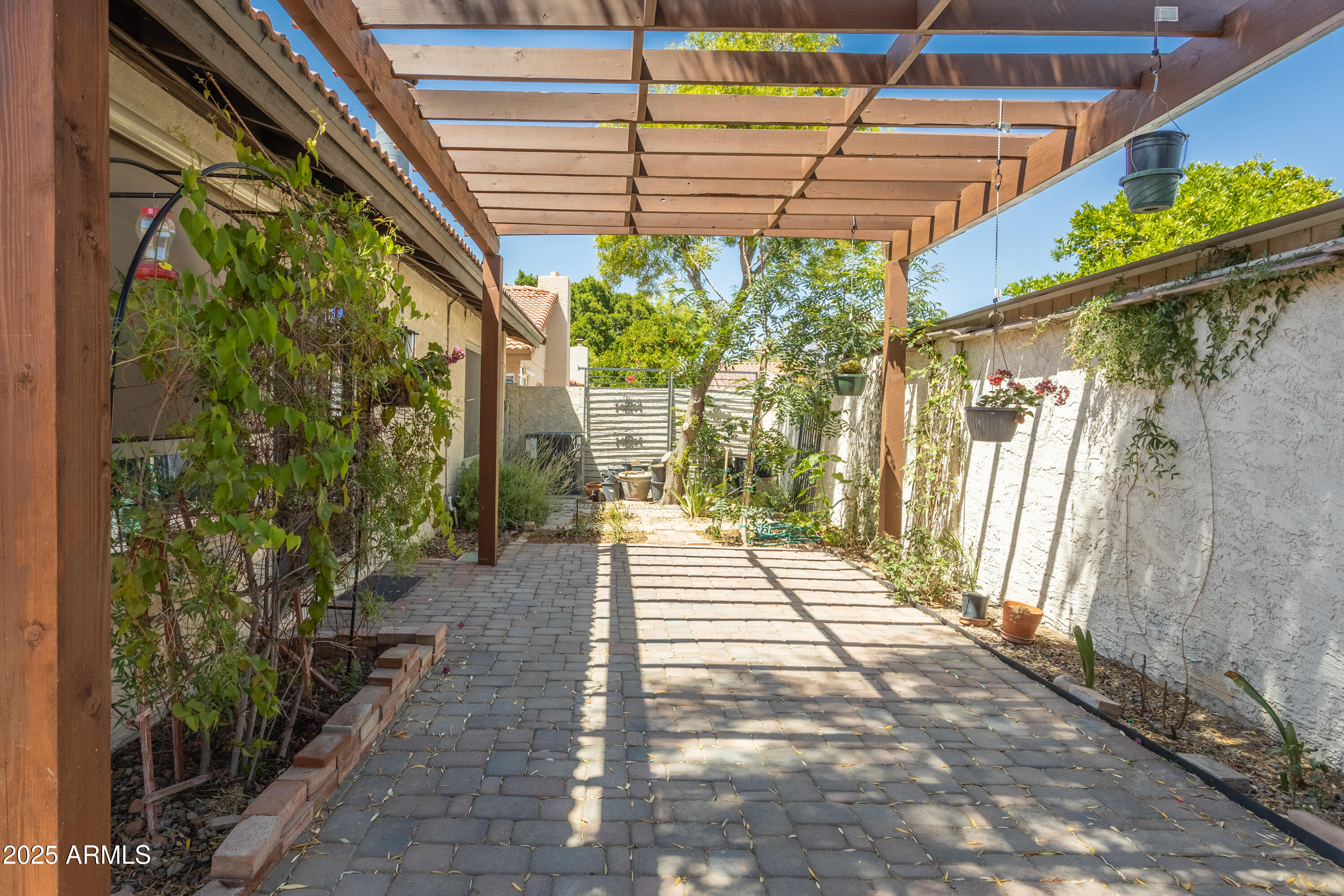5621 South Sailors Reef Road Tempe, AZ 85283 - Photo 7 of 32 _F9A1221-HDR
