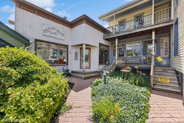 $549,900 | 105 East Irving Park Road, Itasca, IL 60143