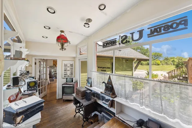 $549,900 | 105 East Irving Park Road, Itasca, IL 60143