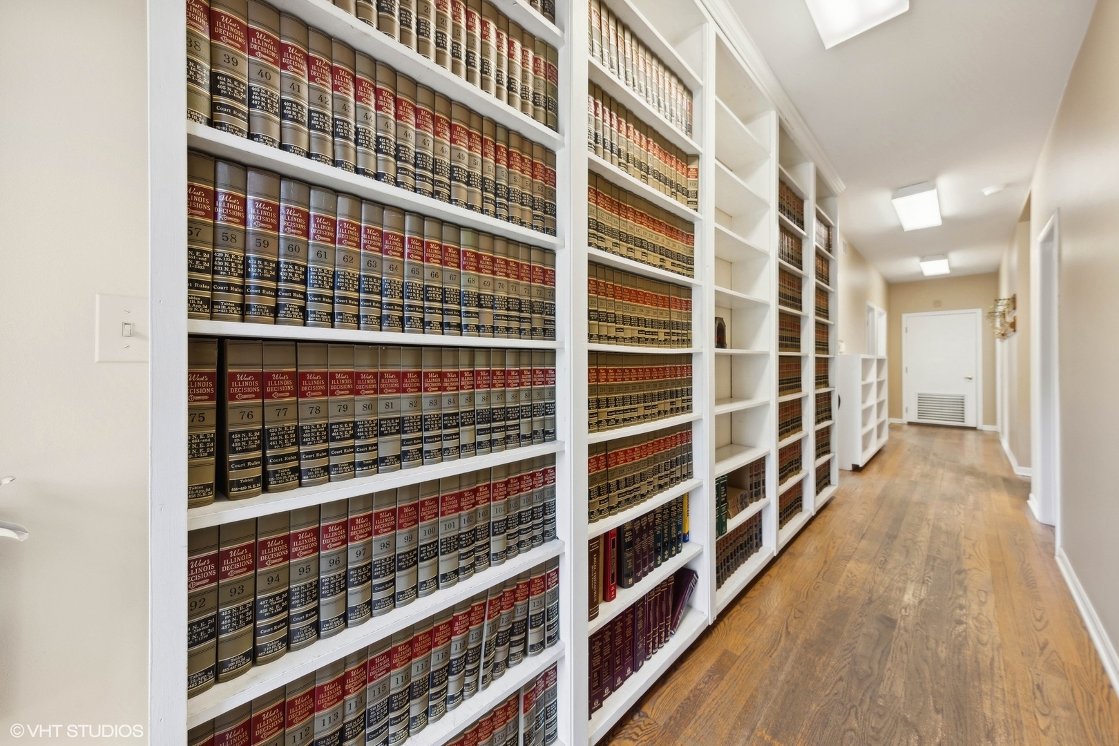 105 East Irving Park Road Itasca, IL 60143 - Photo 10 of 39