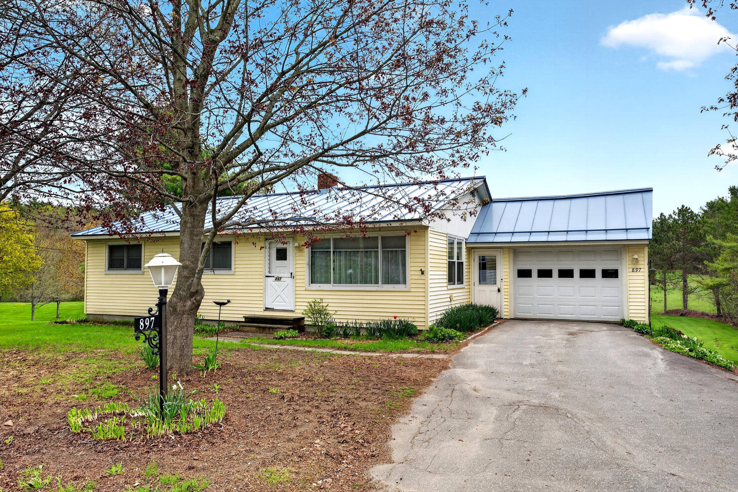 897 Riverside Drive Augusta, ME 04330 - Photo 2 of 48 002_DSC06889