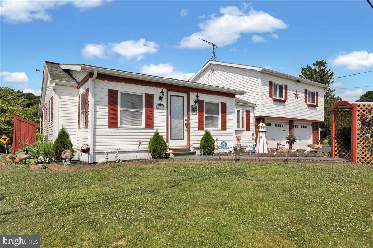 676 King Pen Road Kirkwood, PA 17536 - Photo 1 of 22 Front