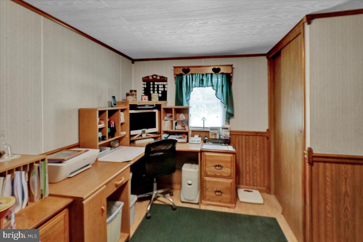 676 King Pen Road Kirkwood, PA 17536 - Photo 9 of 22 Office