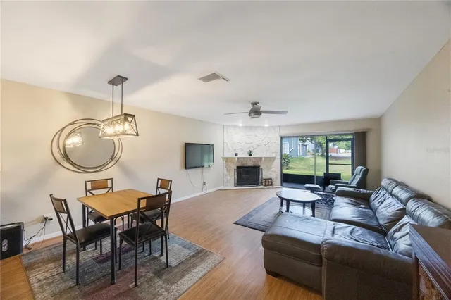 $200,000 | 413 Somerset Lane, Palm Harbor, FL 34684