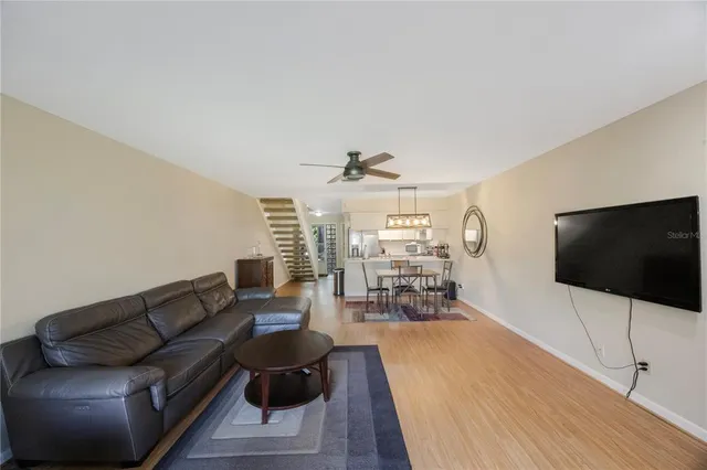 $200,000 | 413 Somerset Lane, Palm Harbor, FL 34684