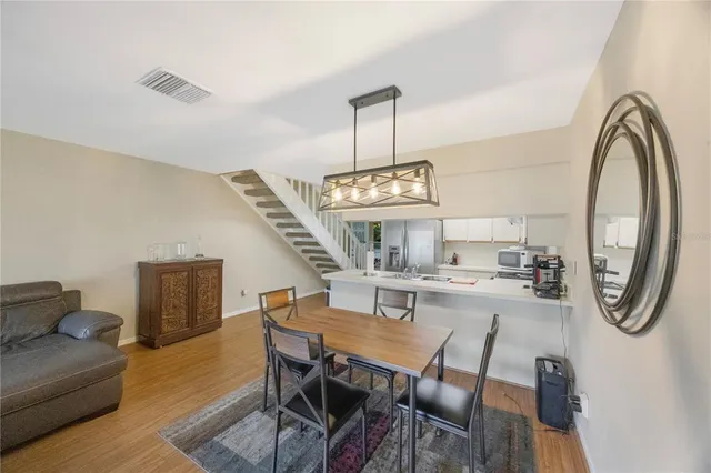 $200,000 | 413 Somerset Lane, Palm Harbor, FL 34684