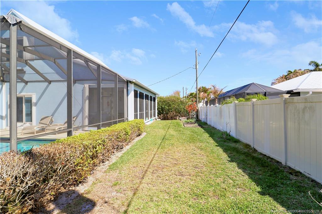 5352 Southeast Nassau Terrace Stuart, FL 34997 - Photo 49 of 53 a view of a backyard of the house