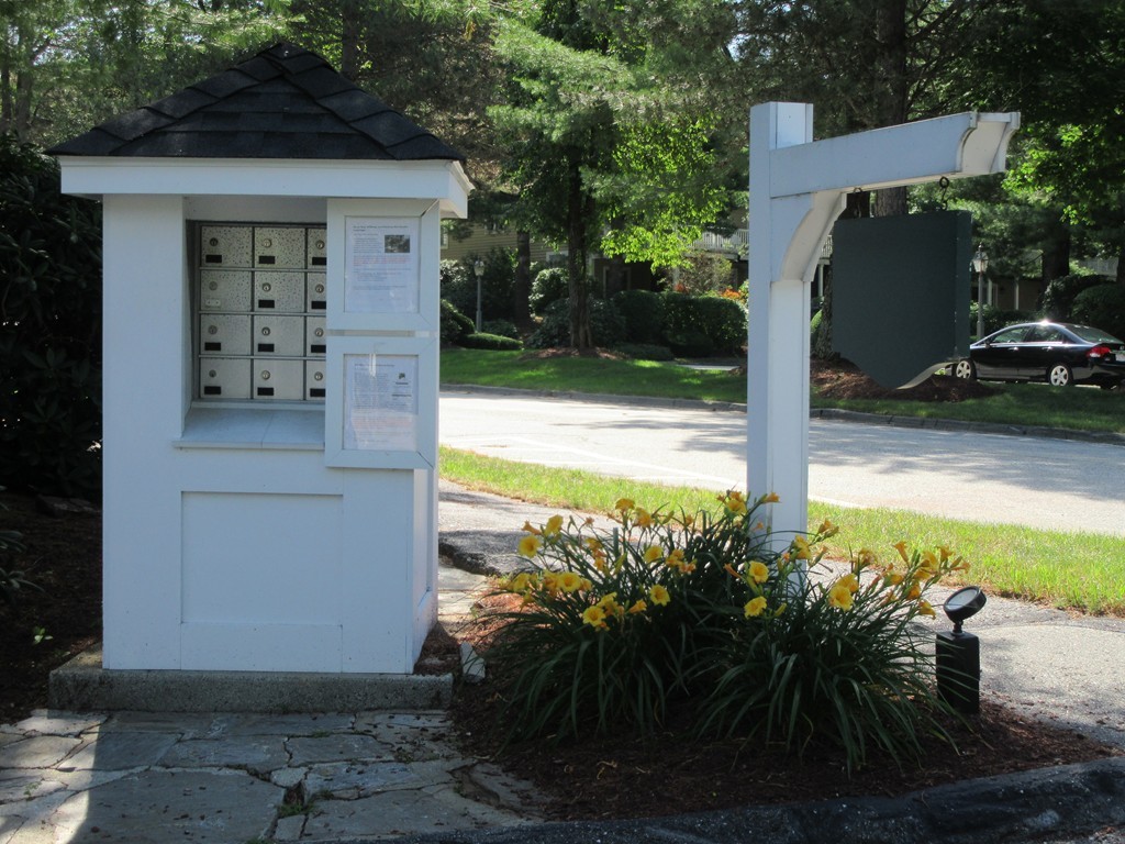 4004 Brompton Circle, Unit 4004 Worcester, MA 01609 - Photo 3 of 29