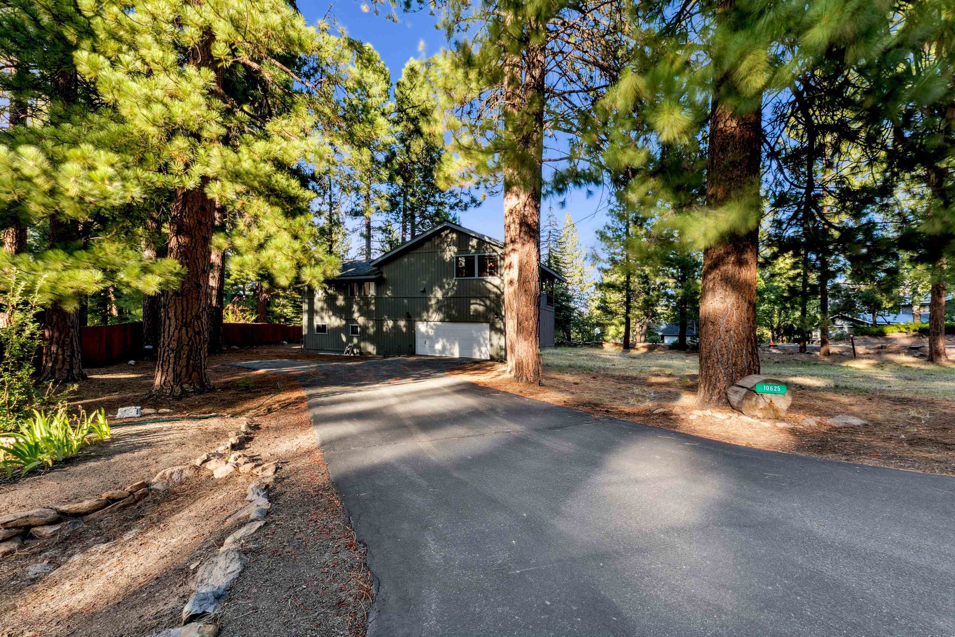 10625 Royal Crest Drive Truckee, CA 96161 - Photo 7 of 28 a view of road with trees