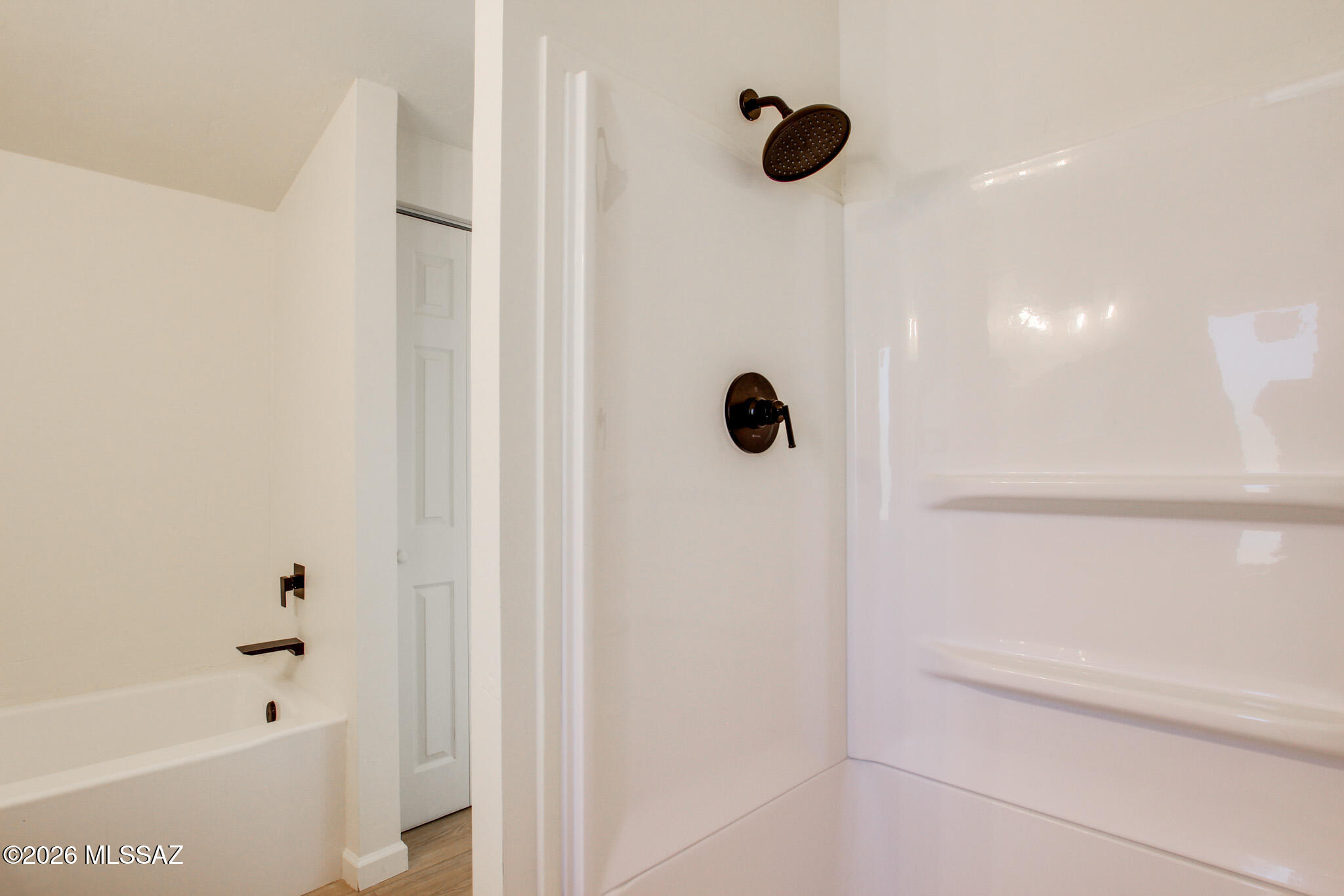 14303 West Rolina Lane Tucson, AZ 85736 - Photo 26 of 38 a bathroom with a shower
