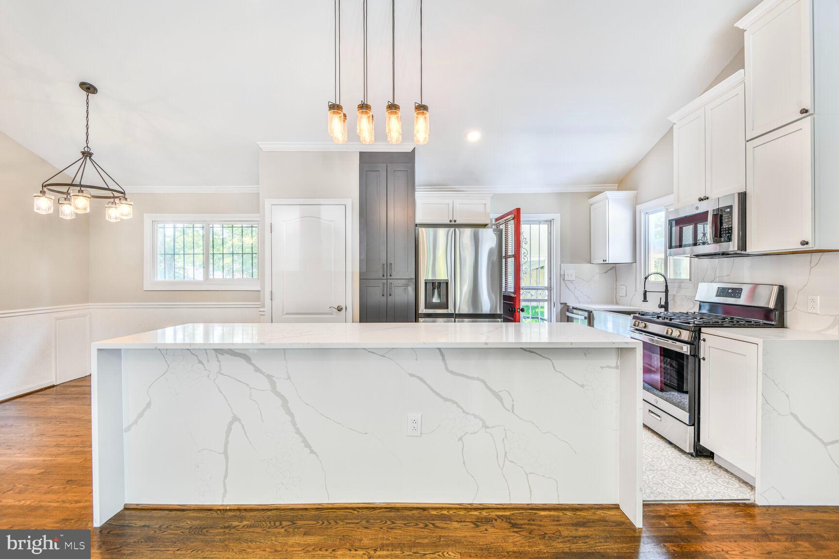 403 Pepper Mill Drive Capitol Heights, MD 20743 - Photo 4 of 28
