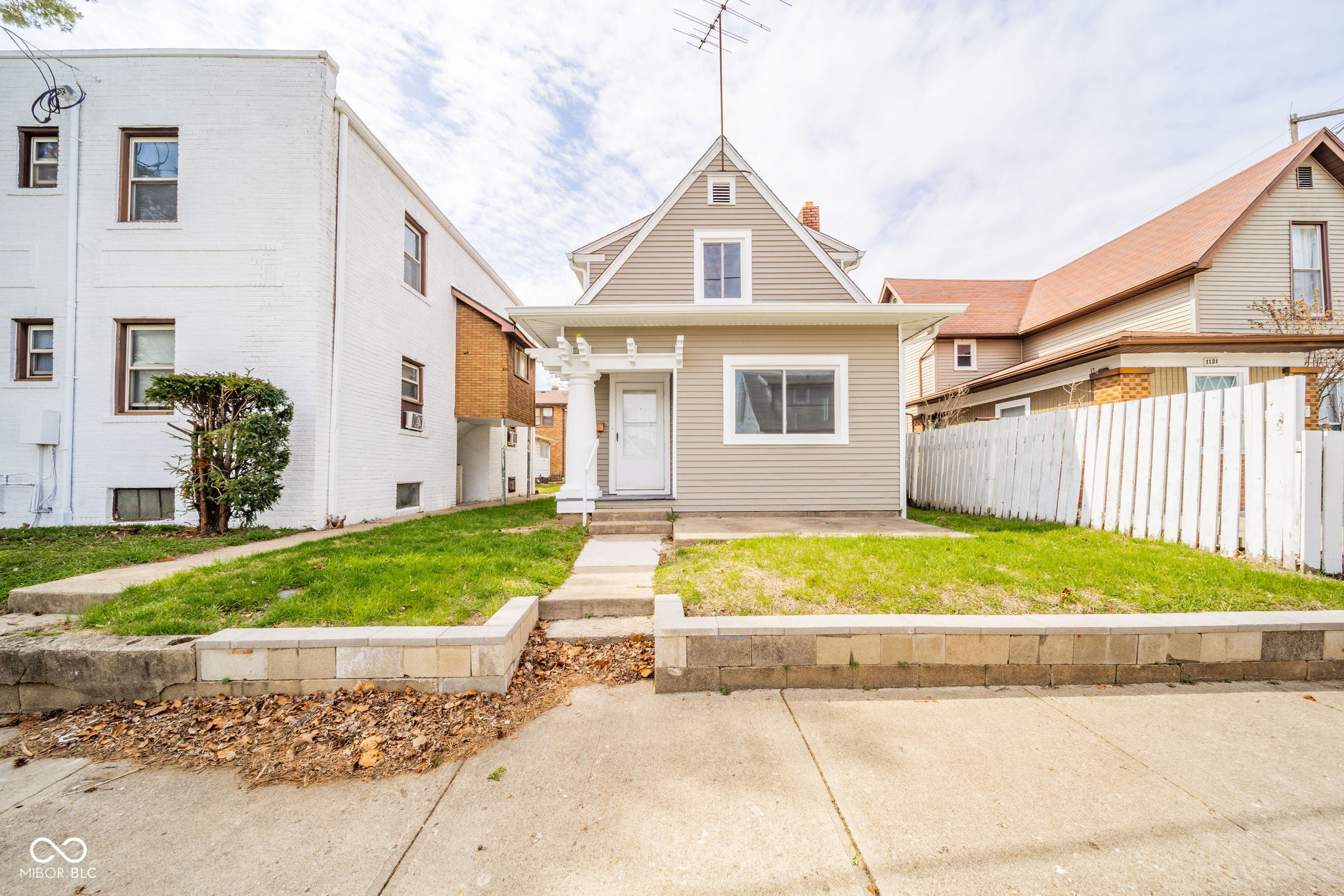 1125 Pearl Street Anderson, IN 46016 - Photo 2 of 28