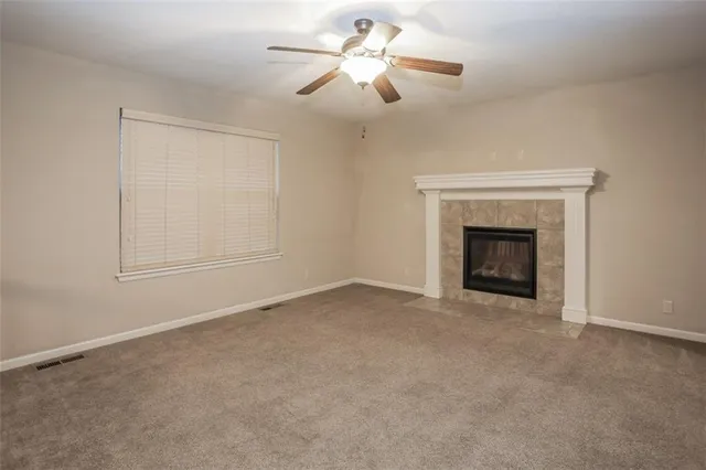 $2,375 | 529 South Walnut Street, Gardner, KS 66030